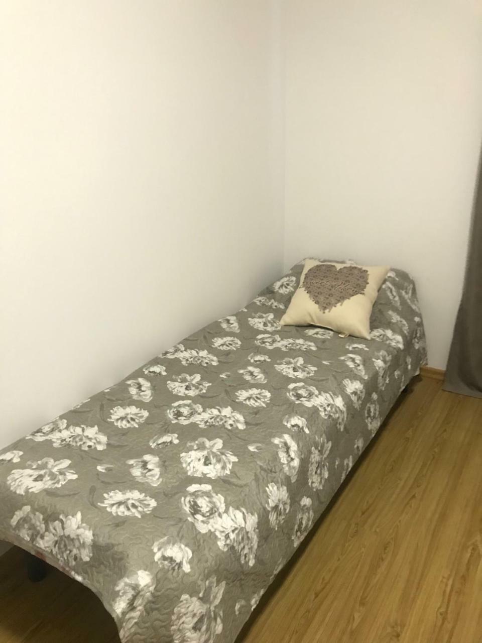 Apartment in the city centre Mukačevo Esterno foto