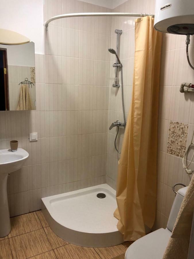 Apartment in the city centre Mukačevo Esterno foto